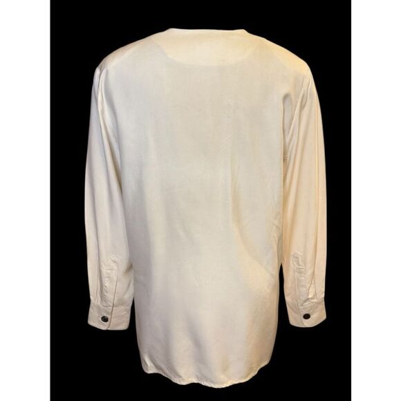 Real Clothes by Saks Fifth Avenue 100% Silk Tunic Sz. M Cream w/Black Buttons - Picture 8 of 10